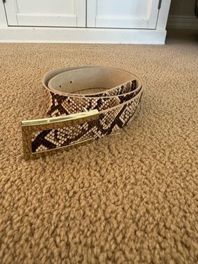 White House Black Market Snake Print Wide Belt Gold Buckle NWOT Size Medium